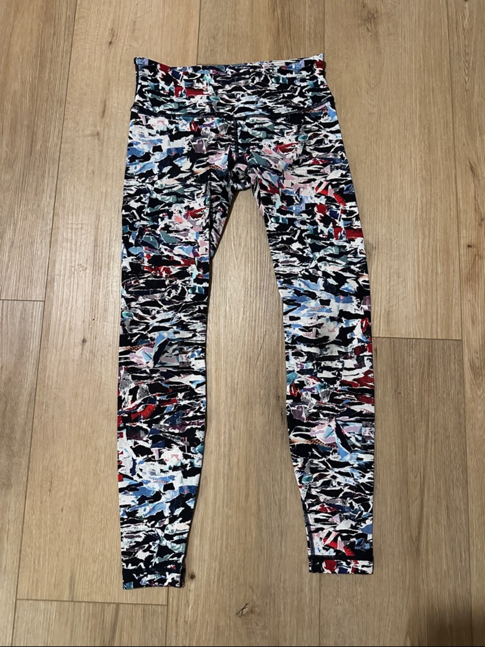 Lululemon Wunder Under High Rise Tight Legging 25” Size 6